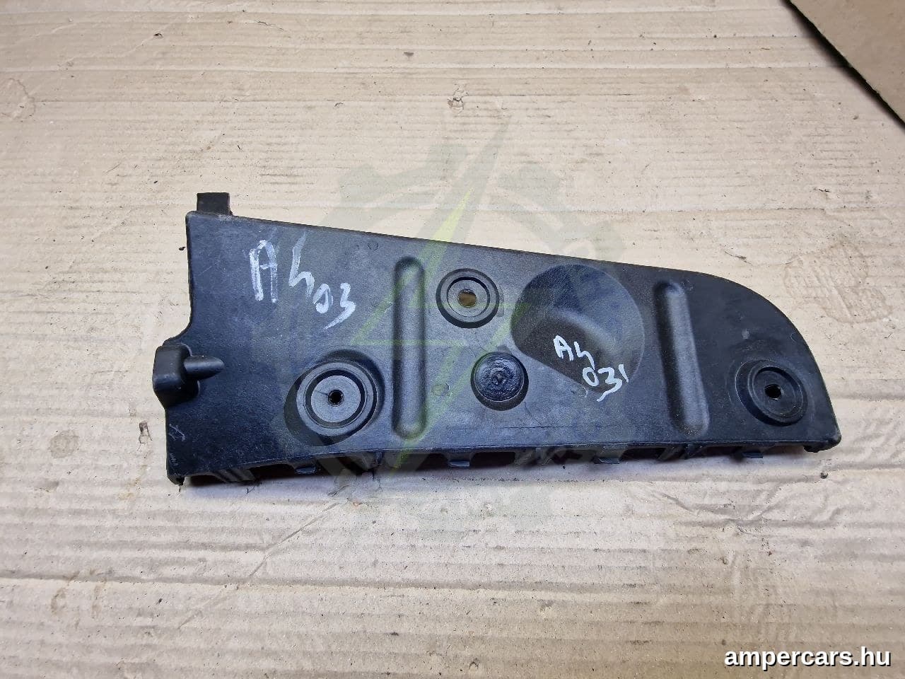 AUDI A4 (8E2, B6) - Lökhárító Tartó (Műanyag)