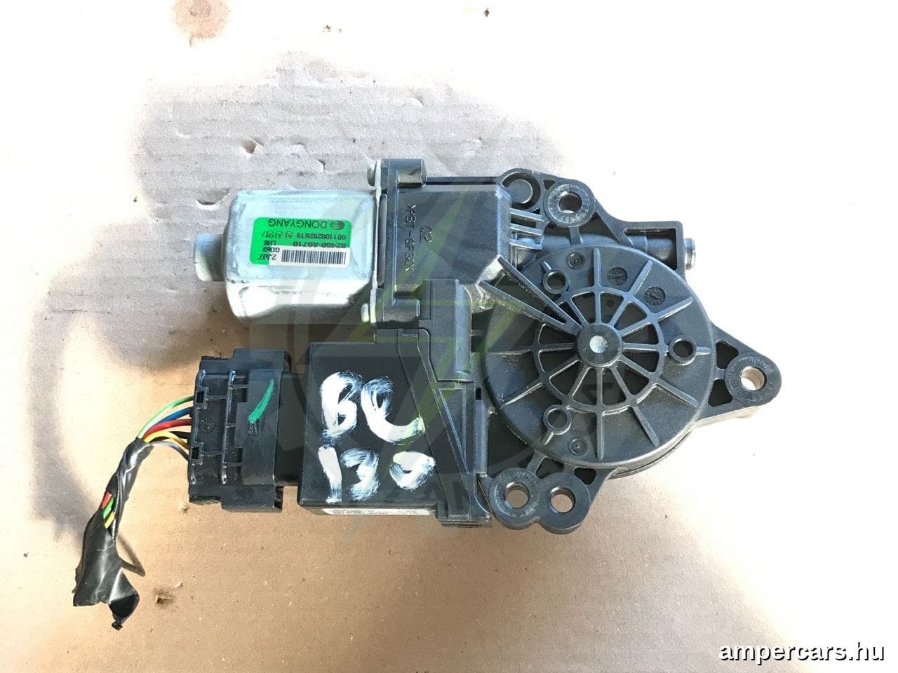 HYUNDAI i30 (GD) - Ablakemelő Motor
