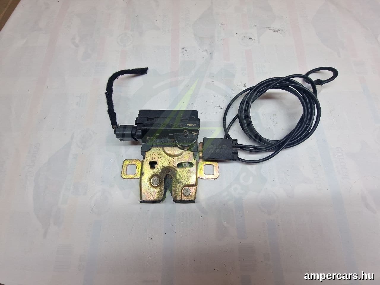 MINI MINI (R50, R53) - Csomagtérajtó Zárszerkezet