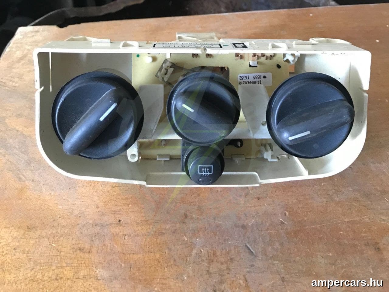 OPEL CORSA C (F08, F68) - Fűtéskapcsoló (Nem klímás)