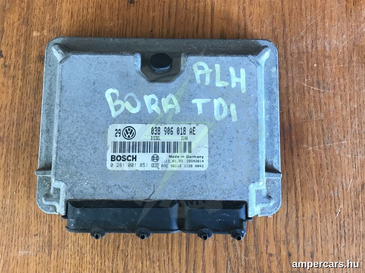 VW BORA (1J2) - Motorvezérlő