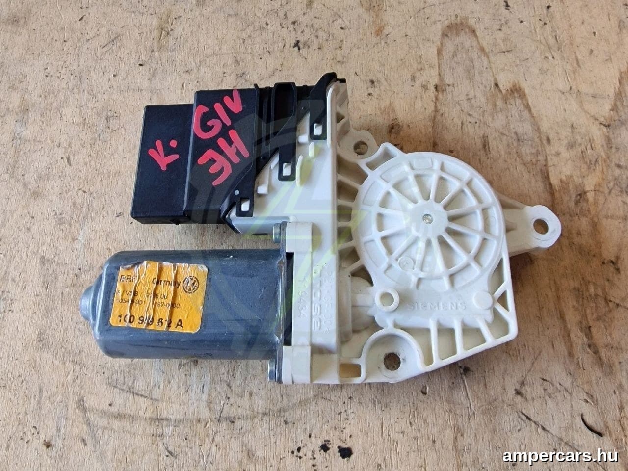 VW GOLF IV (1J1) - Ablakemelő Motor