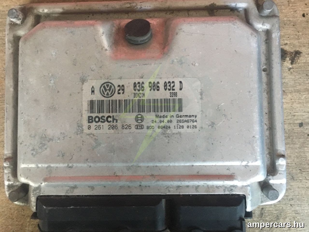VW GOLF IV (1J1) - Motorvezérlő