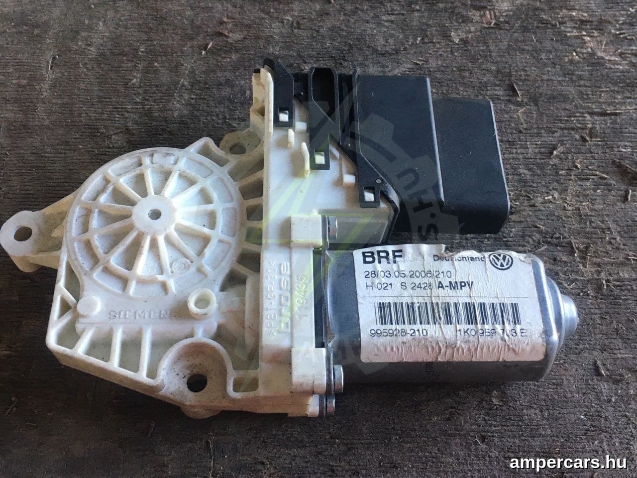 VW TOURAN (1T1, 1T2) - Ablakemelő Motor