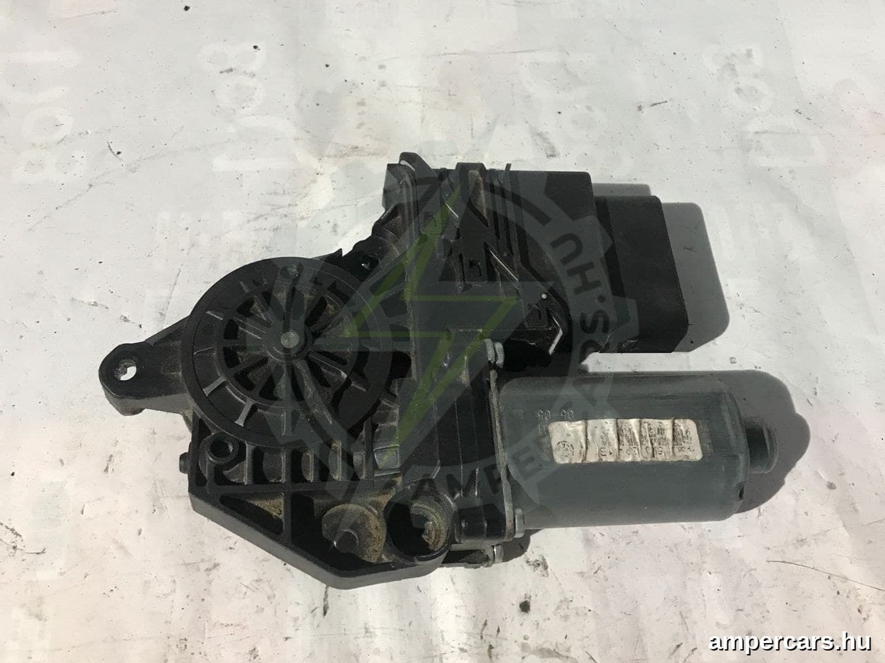VW TOURAN (1T1, 1T2) - Ablakemelő Motor